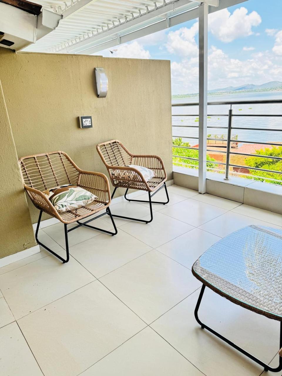 The Holiday House Harties Hartbeespoort Exterior photo